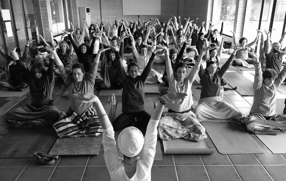 Clase de yoga en grupo